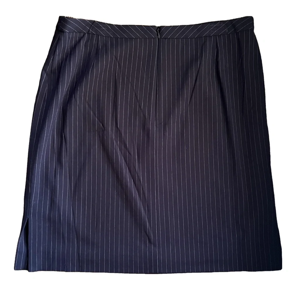 Tahari 2 Piece Petite Women’s Pinstripe Suit | Size Petite 10